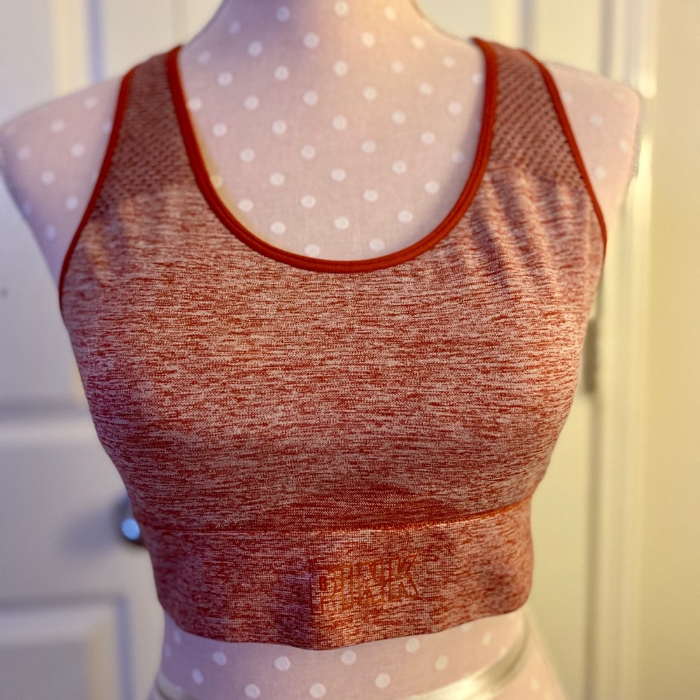 SOLD PINK seamless sports bra ❤️❤️❤️